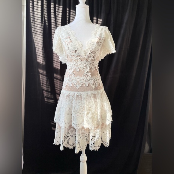 Bronx and Banco white lace Beverly dress. Size XS - Picture 10 of 16